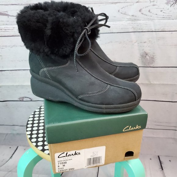 clarks boots fur